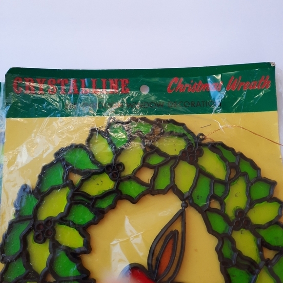 2 Vintage Crystalline acrylic faux stained glass hanging Christmas wreat… - Picture 3 of 9